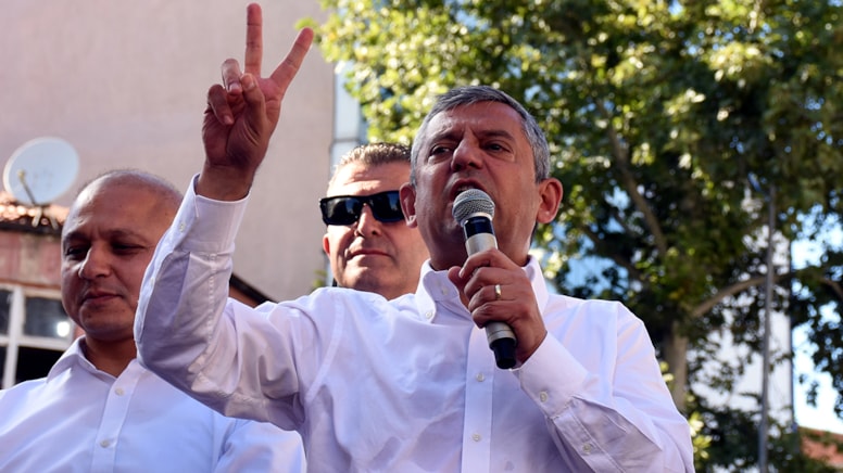 ozgur-icjpg-s2z669va9uaqce-fa93s-a.jpg