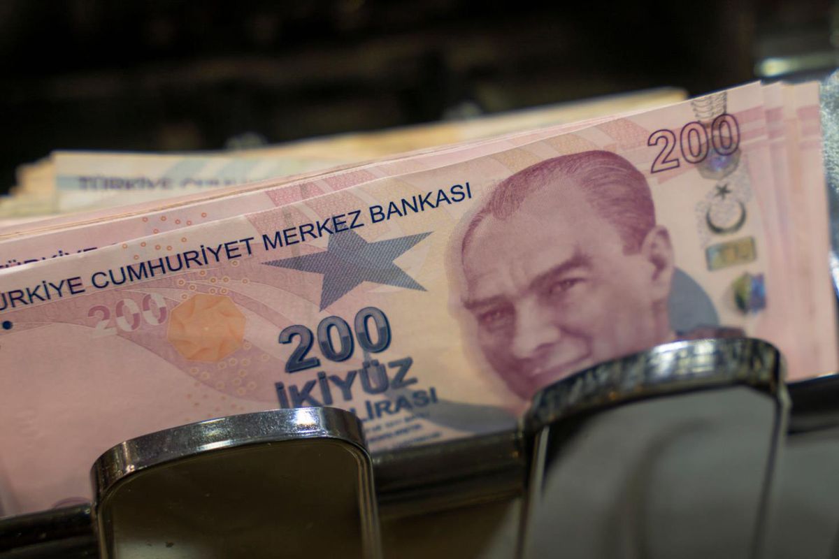 banka-islemlerinde-yeni-karar-ucreti-musteri-20075011-3091-amp.jpg