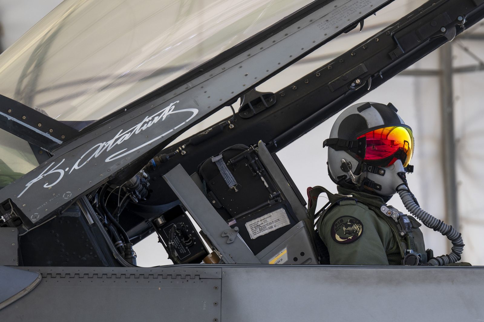 f16-3.jpeg