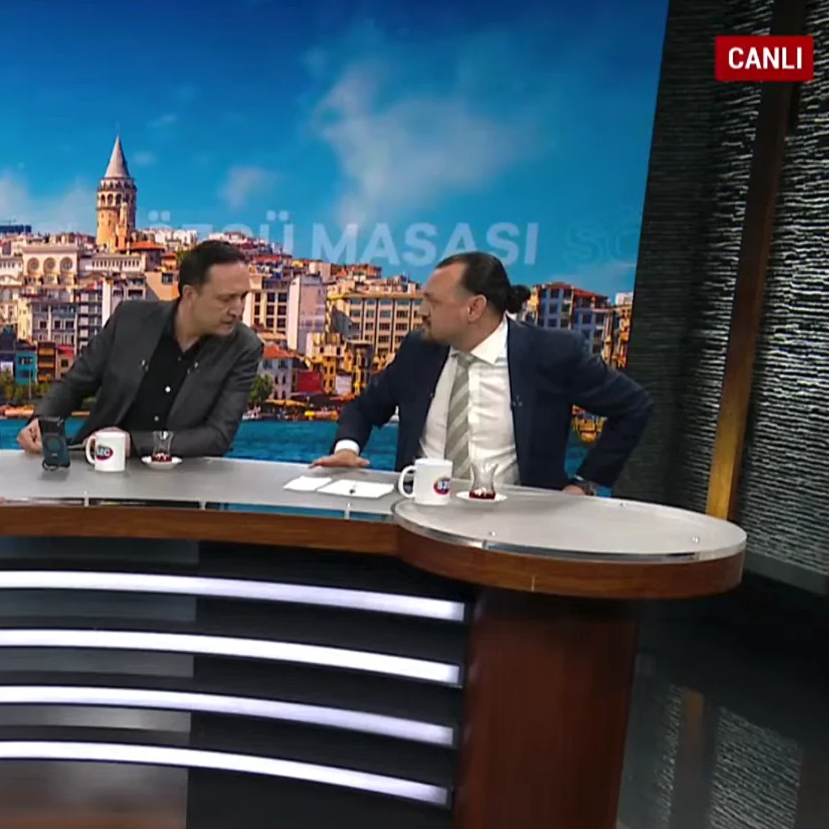 42ad5e22-sozcu-tv-canli-yayininda-hakaretler-havada-ucustu.webp