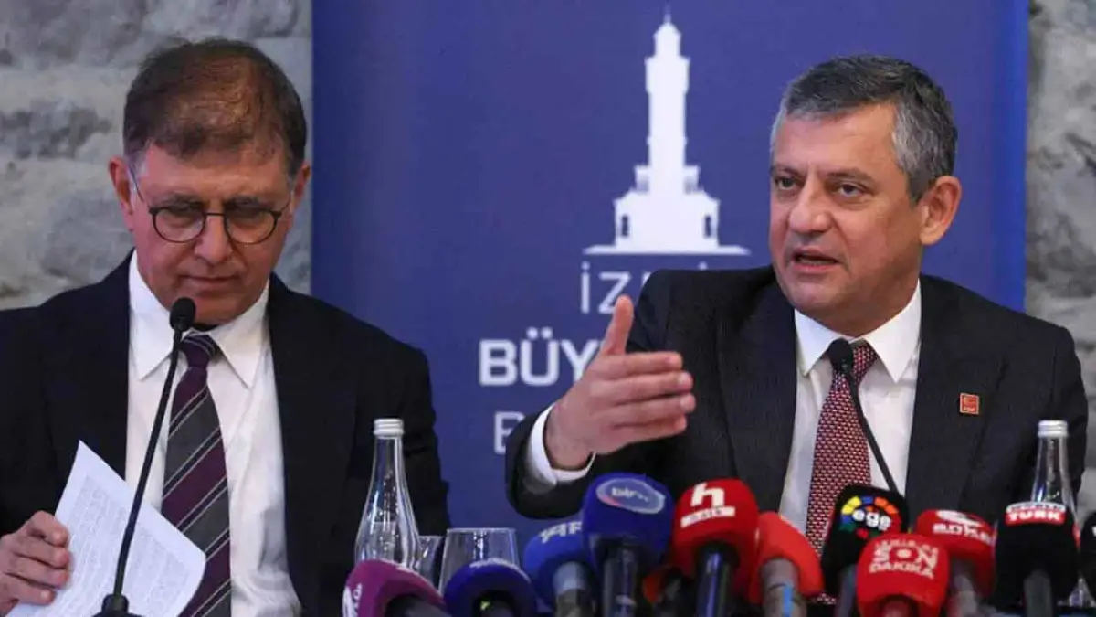 ozgur-ozel-cemil-tugay-in-ak-parti-ye-gececegi-iddialari-hakkinda-konustu-large.webp