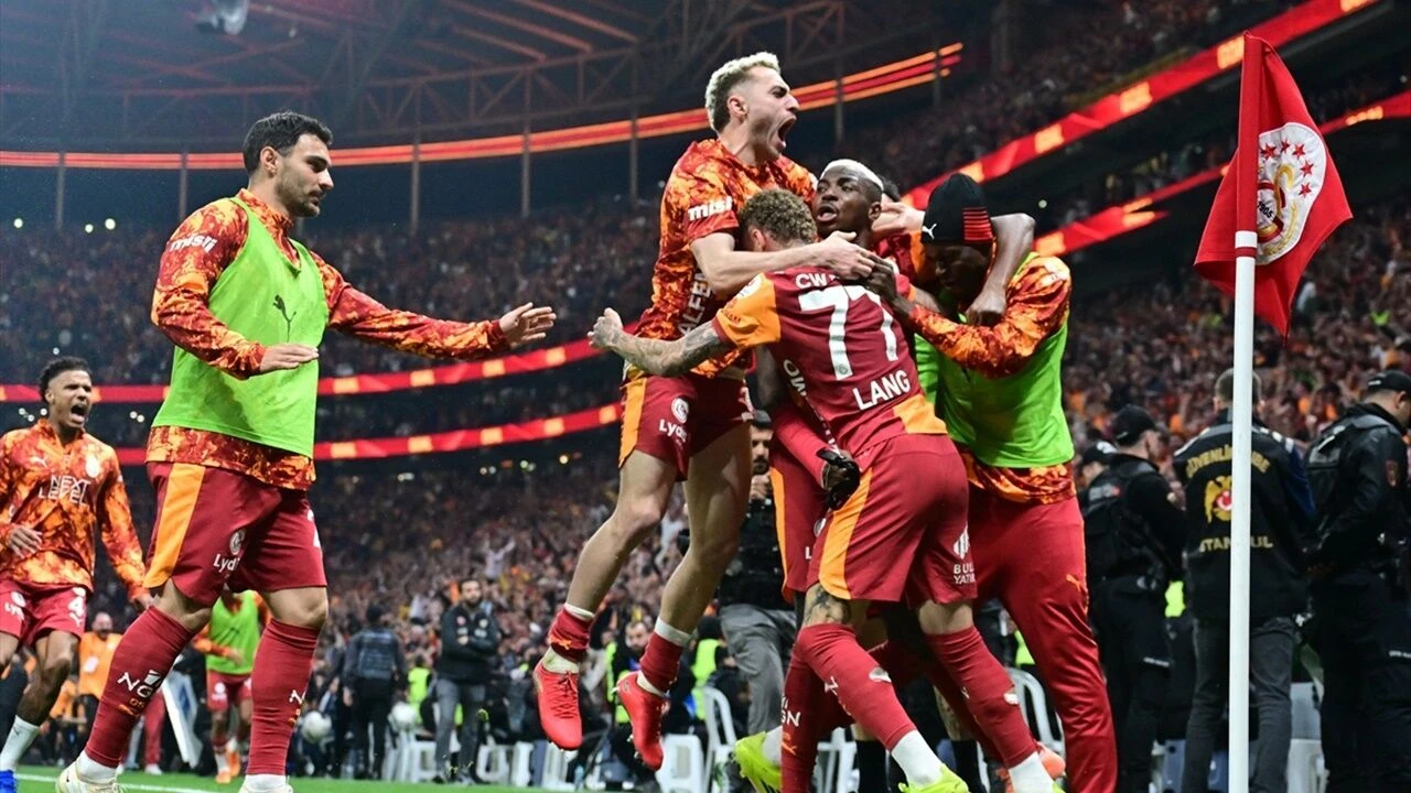 galatasaray-26-kez-sampiyonlugunu-ilan-etti.webp