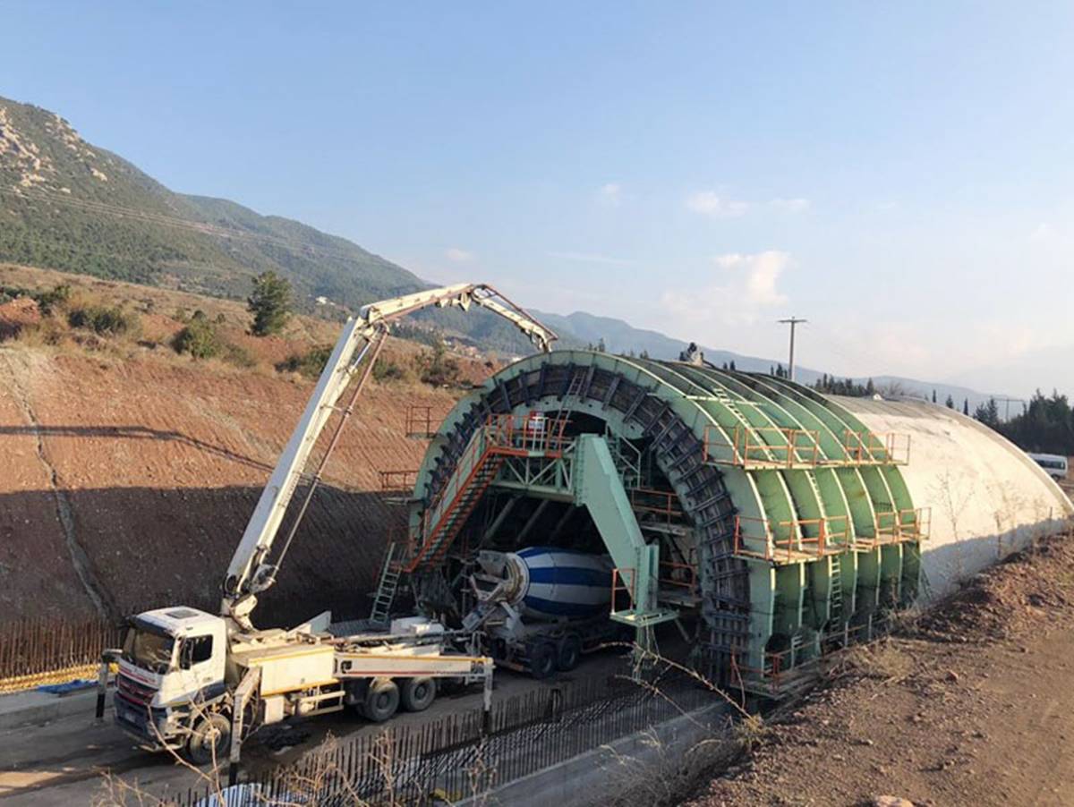 mersin-gaziantep-hizli-tren-nereden-gececek-2.jpg
