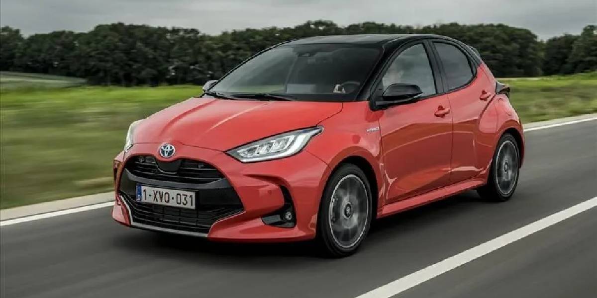 toyota-yaris.jpg