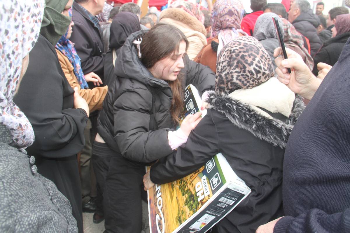 market-acilis-izdihami-2.jpg