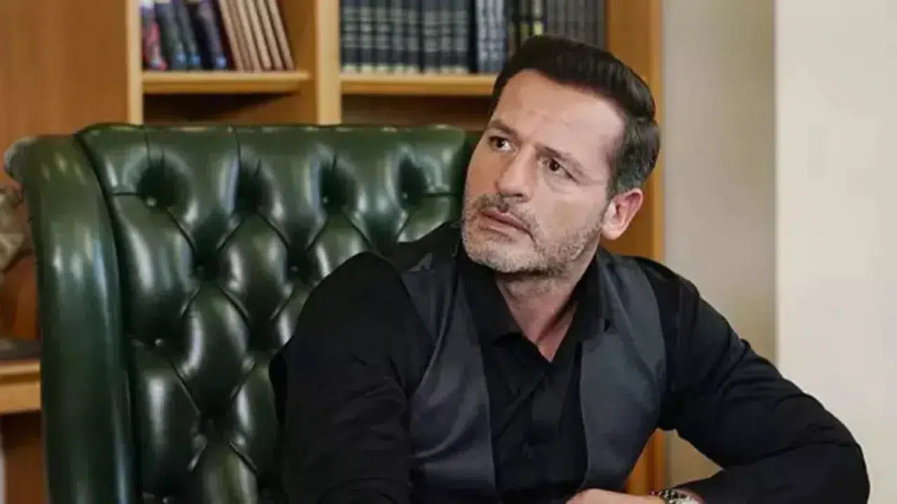 3019-nihat-altinkaya-kimdir-kac-yasinda-ve-evli-mi-uzak-sehir-dizisine-konuk-oluyor.webp