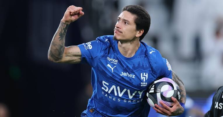nunez6.jpg
