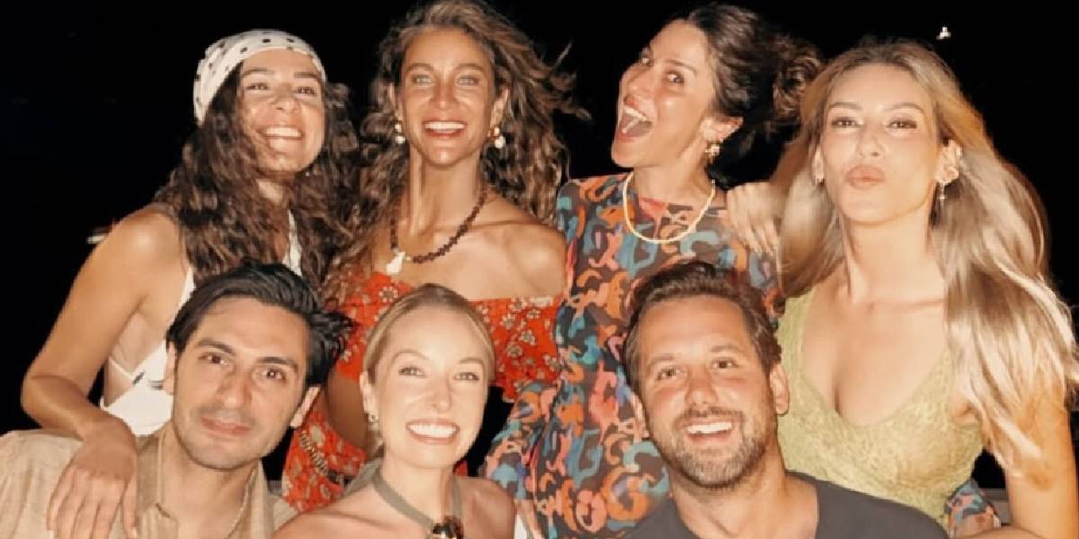 sinem-kobal-dogum-gunu-kutlamasi-1.jpg