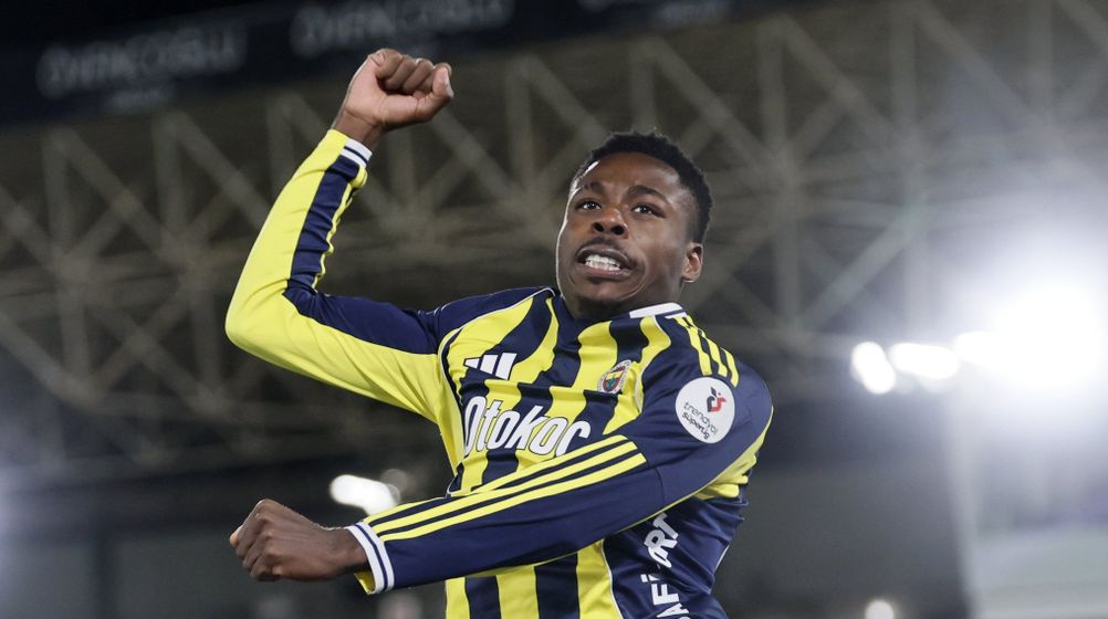 anthony-musaba-fenerbahce-2025-2026-5-1768818239-187502.jpg