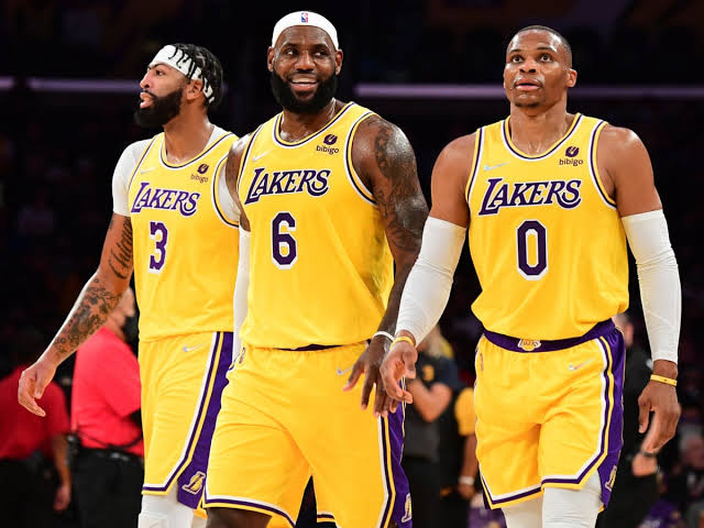 lakers2.jpg