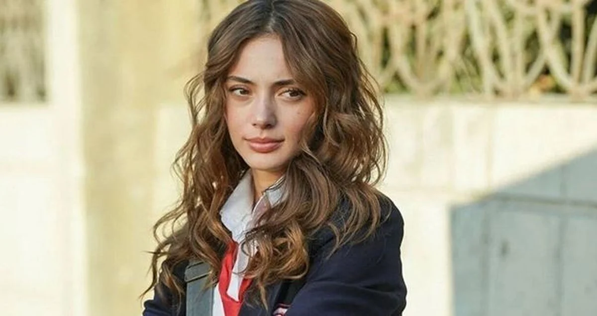 rabia-soyturk-kimdir-hakan-sabanci-ile-adi-gecen-19401809-3591-amp.webp