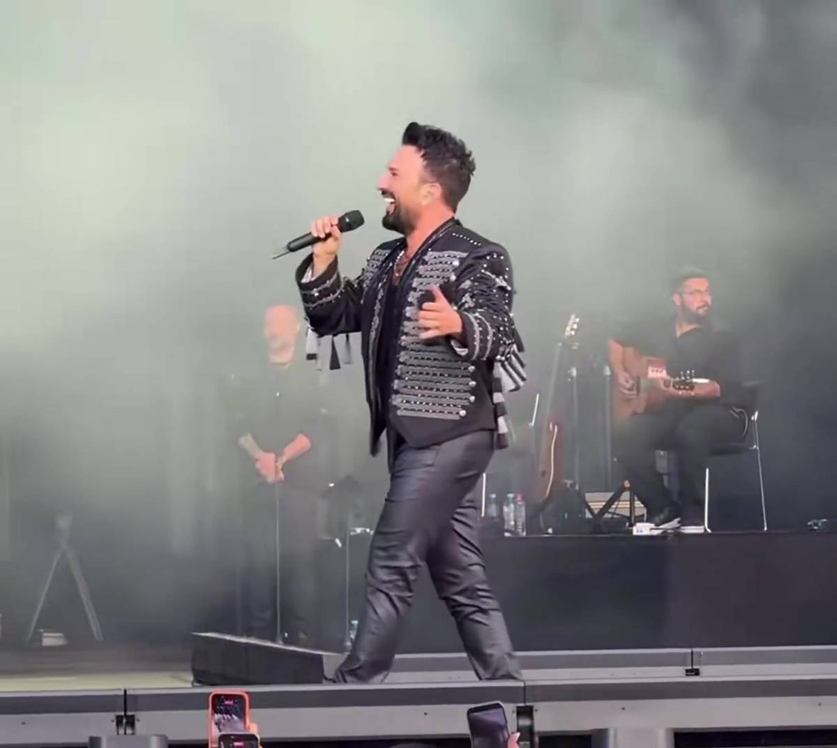 tarkan-konseri-ne-zaman-1.jpg