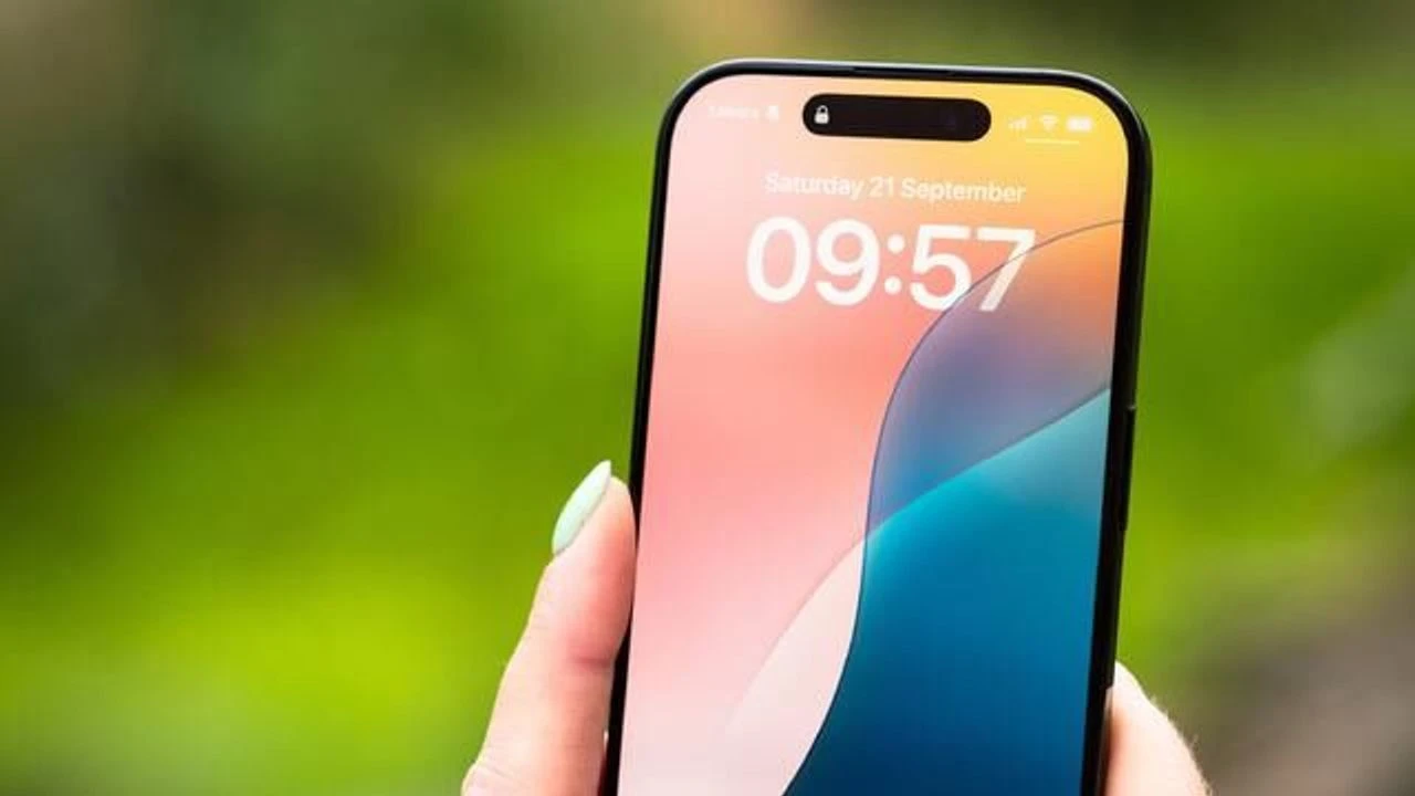 iphonelara-buyuk-zam-sinyali-artis-artik-kacinilmaz.webp