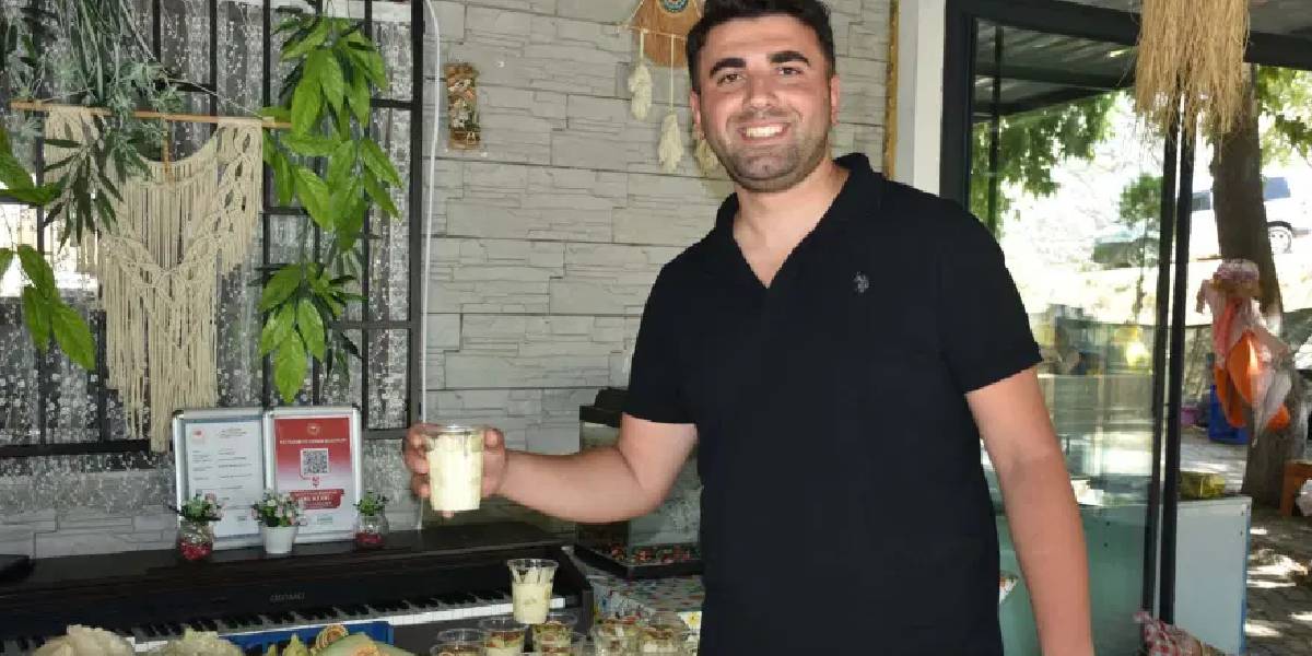 izmirde-yeni-dondurma-1.jpg