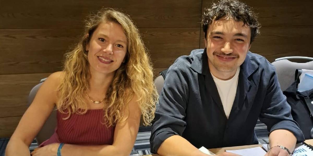 burcu-biricik-burak-dakak-1.jpg