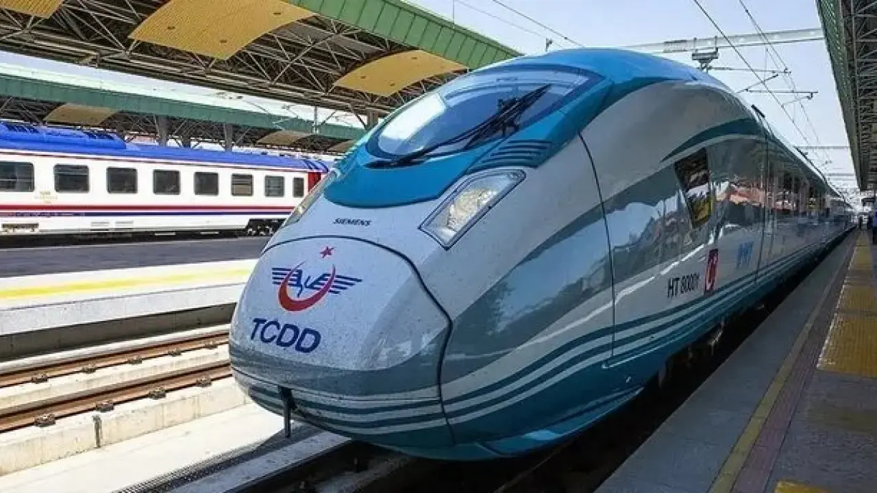 tren-yolculuklarinda-yeni-donem-e-bilet-uygulamasina-gecilecek-1787833662-4757.webp