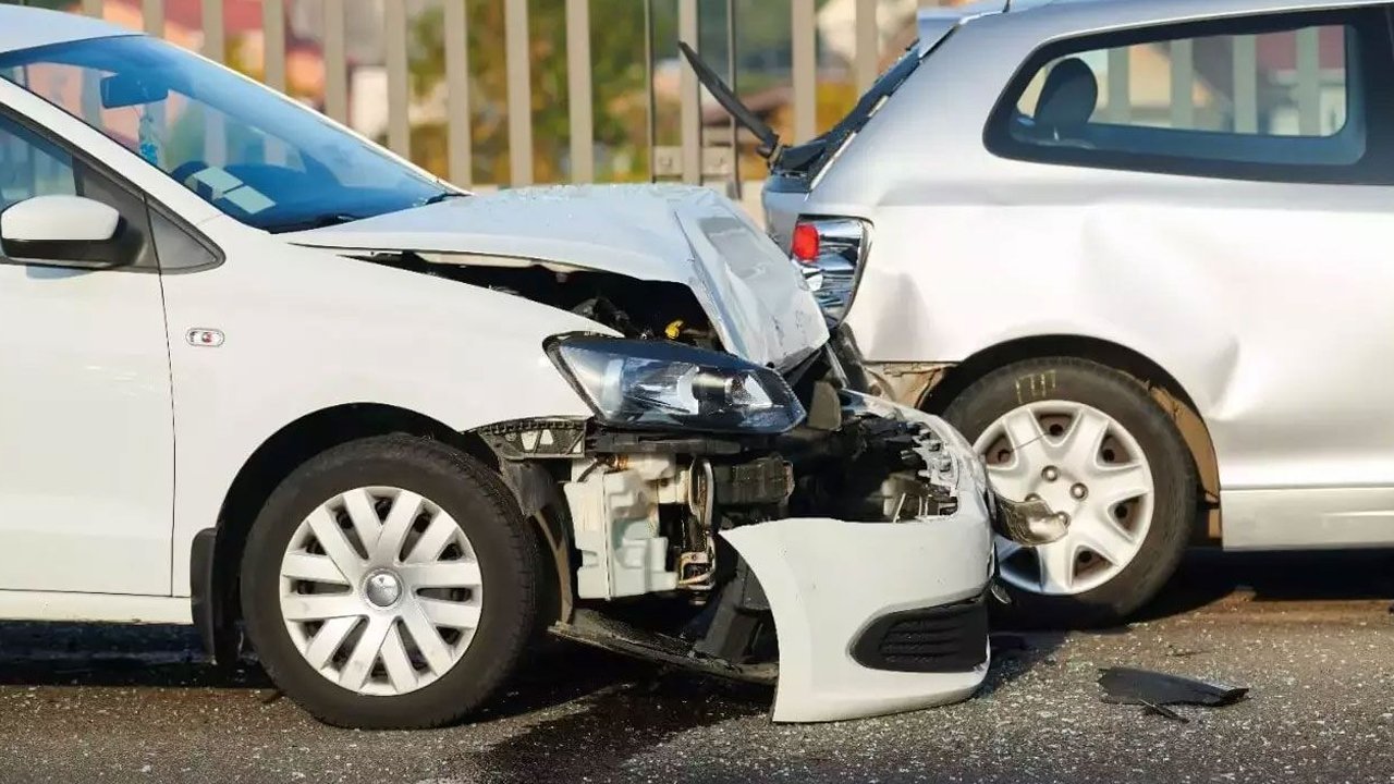 trafik-sigortasinda-yeni-donem-kaza-yapanin-telefonu-aninda-caliyordu-10-yillik-oyunu-1812780-20260831115355.jpg