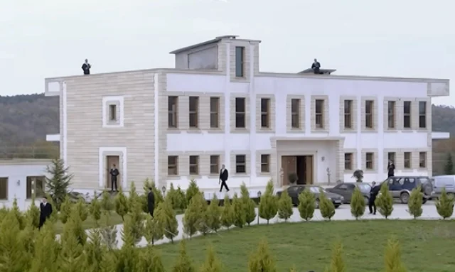 kurtlar-vadisinin-efsane-malik-31082099-7082-1-m.webp