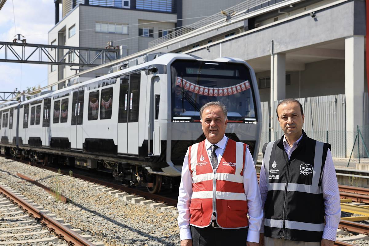 m4-kadikoy-metro-hattina-yeni-arac-alinacak-mi-10-001.jpg