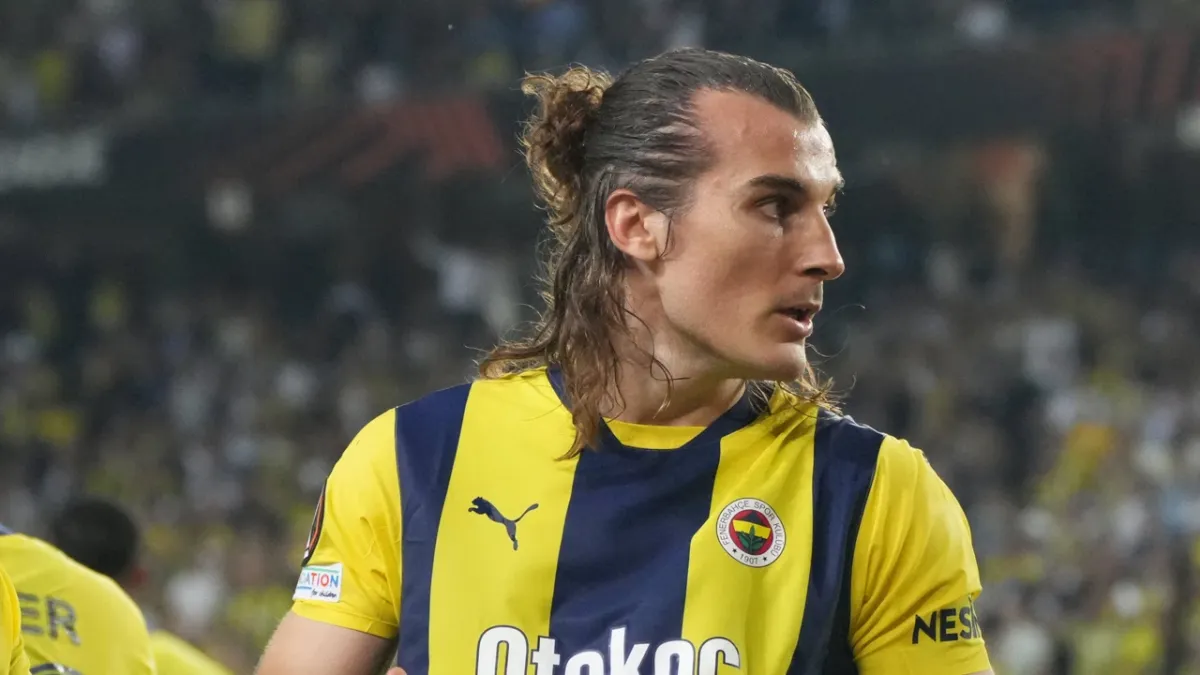 fenerbahcede-caglar-soyuncu-1-ay-sonra-geri-dondu-umau.webp