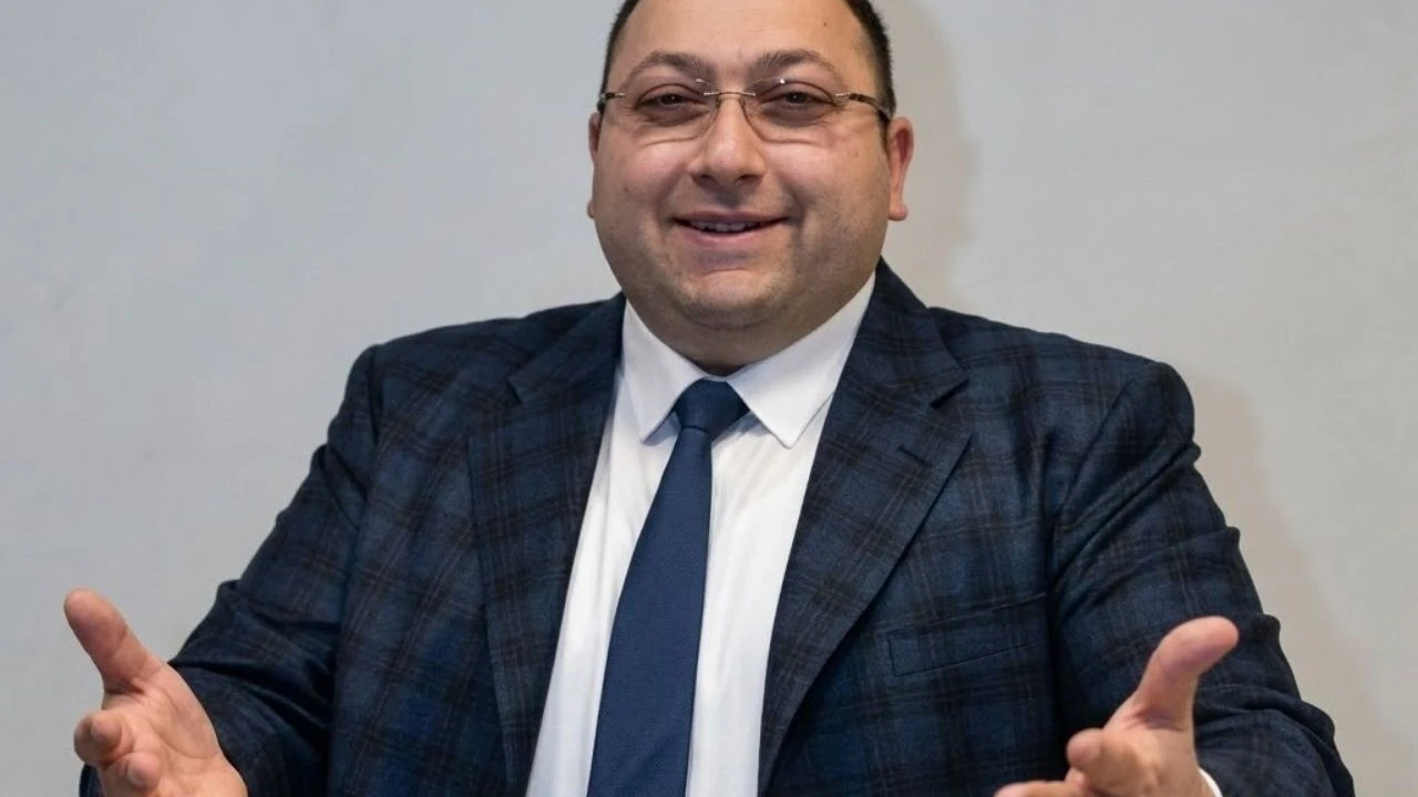 dundar-ziya-gultekin-2.webp