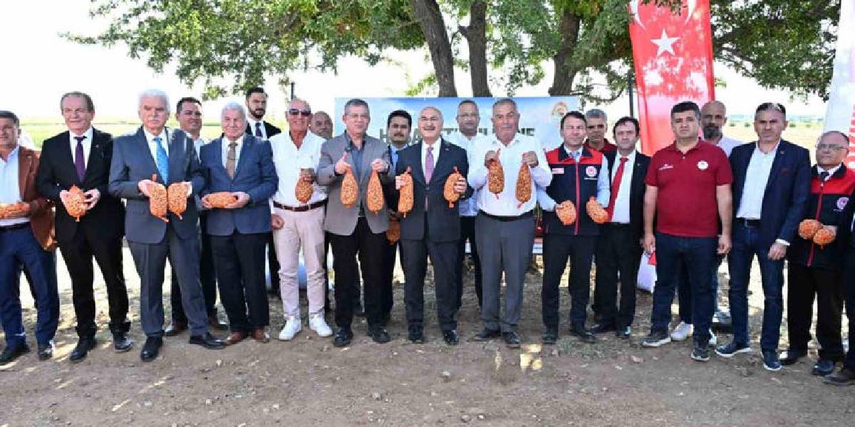 denizlide-badem-uretimi-2.jpg