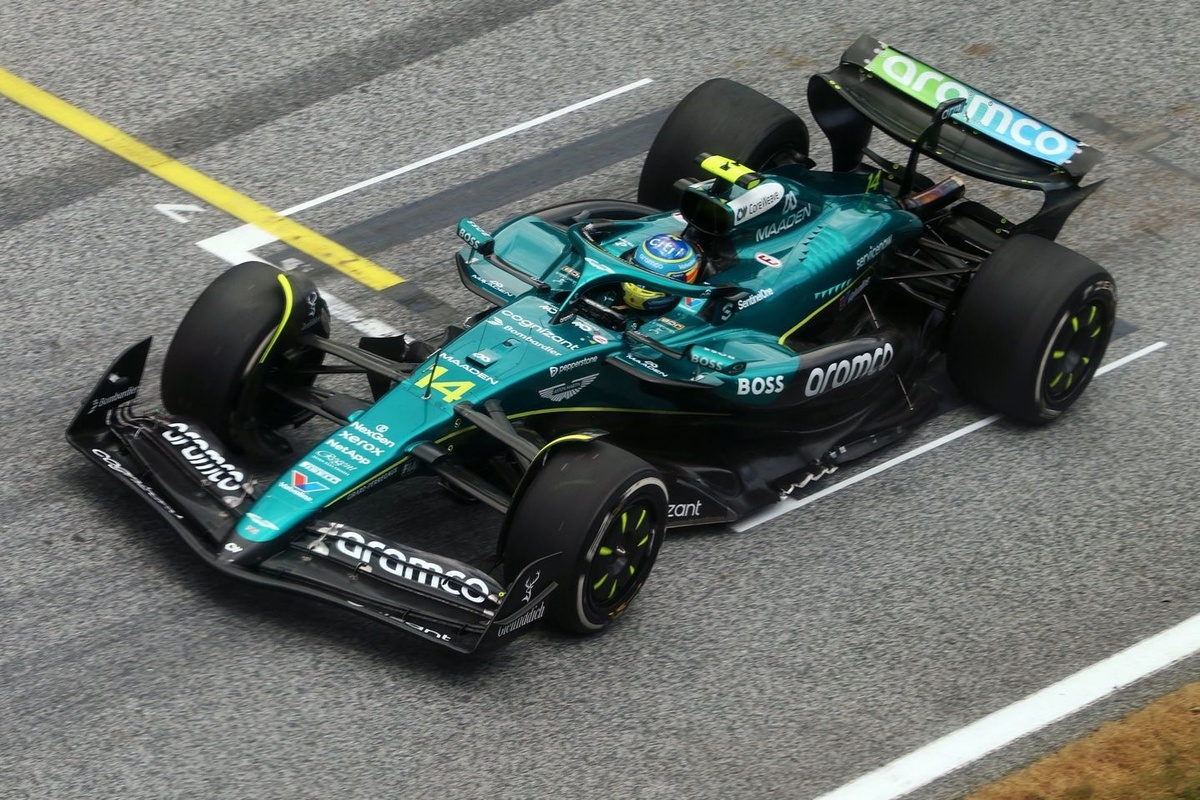 fernando-alonso-aston-martin-r.jpg