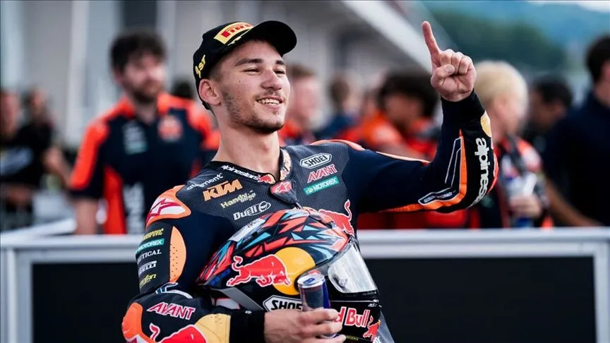 moto22.webp