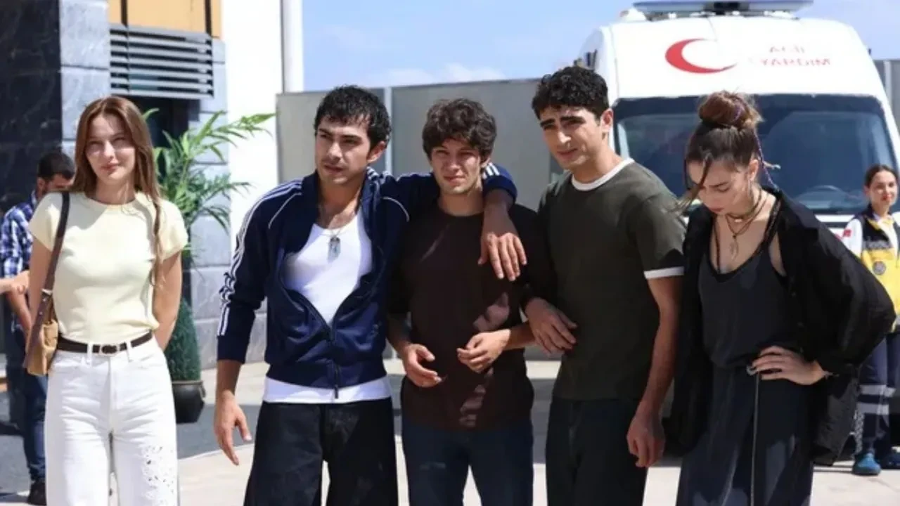 alti-ustu-istanbul-final-mi-yapacak-alti-ustu-istanbul-bitiyor-mu-3357071.webp