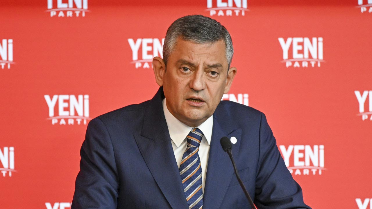 ozgur-ozel.jpg