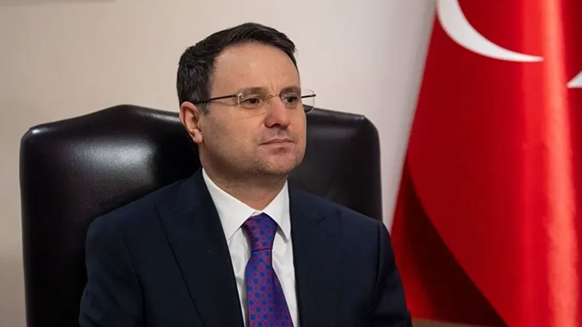 akin-gurlek.jpg