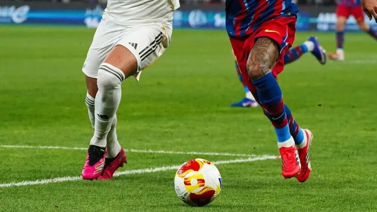 galatasaray-barcelona-eksik-oyuncular-3364361-202610092319-3.webp