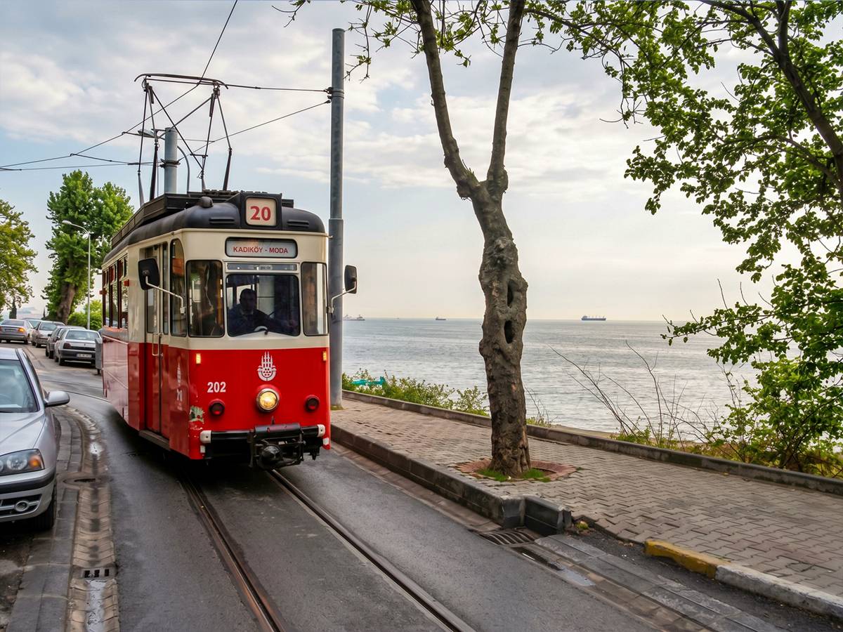 kadikoy-moda-tramvayi-saatleri.jpg
