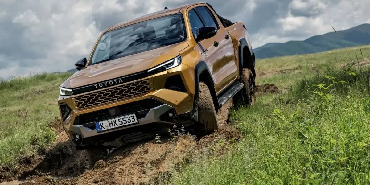 toyota-hilux.jpg