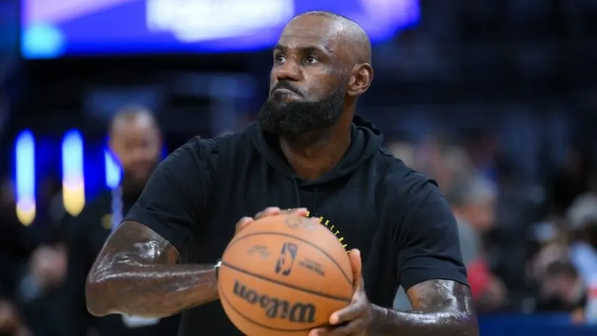 lebron2.webp