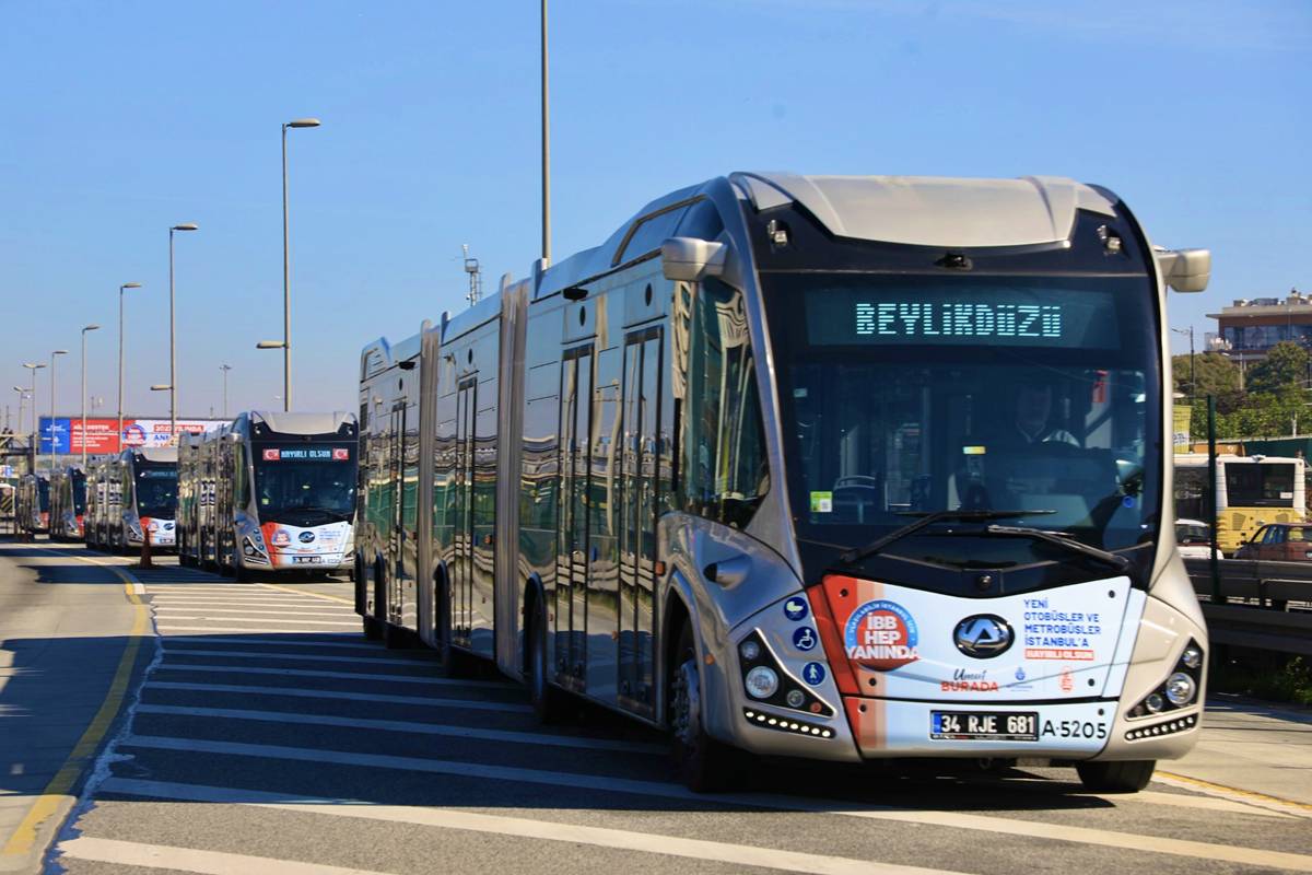 istanbul-yeni-metrobus-araclari-ne-zaman-gelecek-6.jpg
