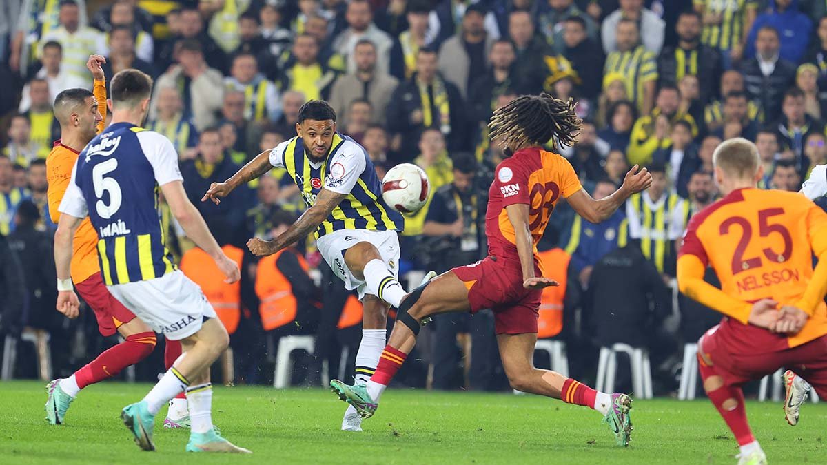 galatasaray-fenerbahce-maci-hangi-kanalda-sifresiz-mi-gs-fb-derbisi-canli-yayin-bilgi-1825239-202610261228-20261026122830-2.jpg