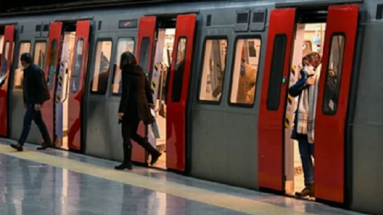 metropng-scs8ngy6zkmu8iczac-j-w.webp